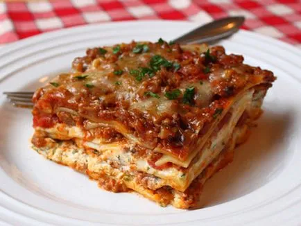 Макарони з фаршем (сіль перець смаком) Макарони з фаршем