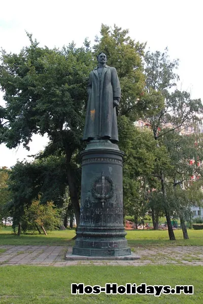 Muzeon - szabadtéri művészeti park fotó jelentés címét, irányok