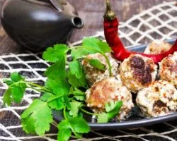 М'ясні кульки (кульки) м'ясні кульки