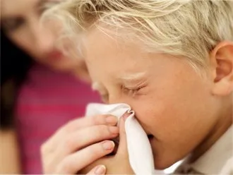 Curge vara nas de ce copilul nu trece vara curge nasul, cauzele si tratamentul răcelii comune