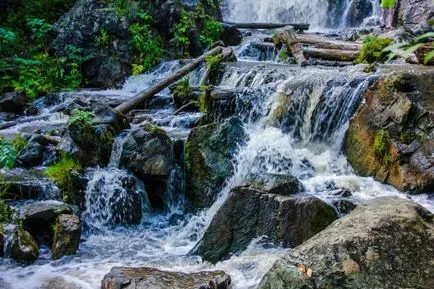 În primele Altai - lacuri sarate, lacuri colorate, Belokurikha, muzee, Muntii Altai, Chui