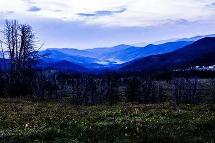 În primele Altai - lacuri sarate, lacuri colorate, Belokurikha, muzee, Muntii Altai, Chui