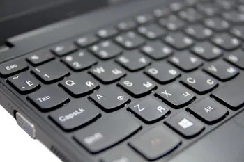 Laptop - felülvizsgálata kompakt notebook lenovo e 10-30, klub dns szakértők