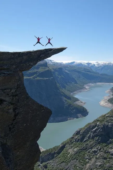 Norvegia trolltunga harta - trolltunga stâncă în direcții Norvegia