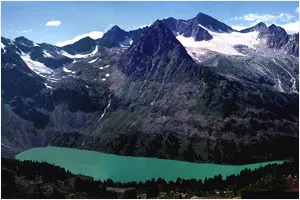 Tó a Altáj-hegység - Single, Karakol, Kolyvan, Teletskoe tó, Multinsky, hegyi tó