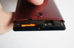 A részletes felülvizsgálat Sony Xperia ion