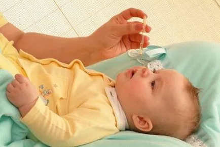 Правилно измие носа на бебето в аденоиди
