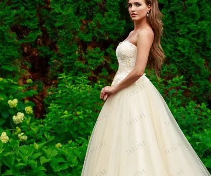 Gyönyörű esküvői kollekcióját menyasszonyok romantikus Novoszibirszk