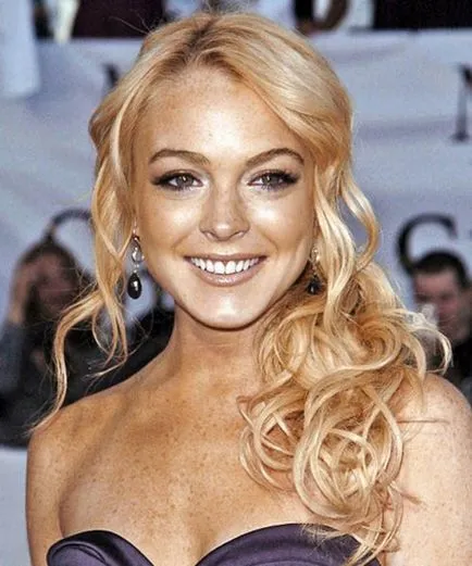 Coafuri Lindsay Lohan de la blonda la bruneta si inapoi