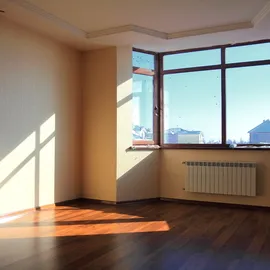 Felújított apartman teljesen kitöltött Novoszibirszk