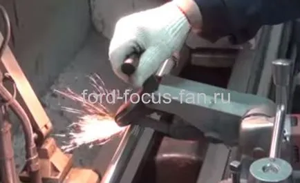 direcție de reparare bare Ford Focus 2 cu fotografii mâini și clipuri video, Ford Focus ventilator