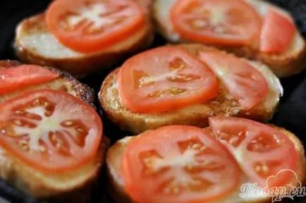 Рецепта - препечен хляб с домати и сирене