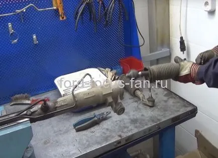 direcție de reparare bare Ford Focus 2 cu fotografii mâini și clipuri video, Ford Focus ventilator