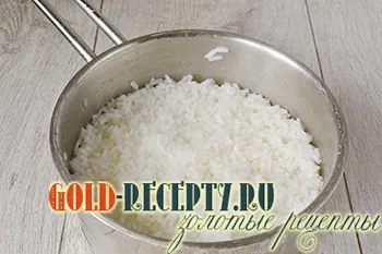Rizs labdák ízletes rizs körettel