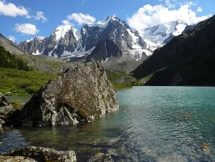 Lacul Shavlinsky în Altai în România