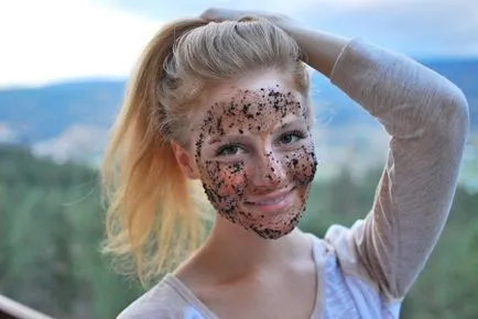 exfoliant de cafea ca un mijloc de a face zaț de cafea și miere acasă