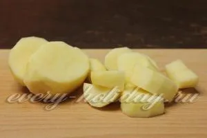 Свинина, тушкована з картоплею і овочами