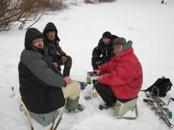 Одягаємося на зимову риболовлю правильно (зимову) Одягаємося на зимову риболовлю правильно