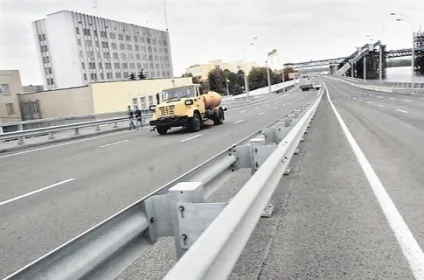 Огорожа моста відео-інструкція по монтажу своїми руками, особливо мостового огородження, як (руками) Огорожа моста відео-інструкція по монтажу своїми руками, особливо мостового огородження, як