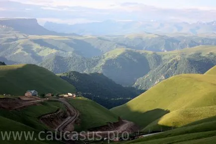 Az egyedülálló természeti üdülőhelye, mindössze hat kilométerre lábánál Elbrusz a magasság