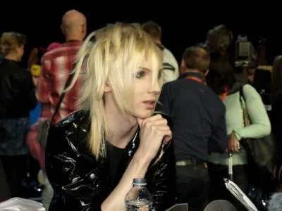 Yohio smink nélkül