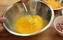 Омлет з борошном на сковороді рецепт з фото (борошном) Омлет з борошном на сковороді рецепт з фото