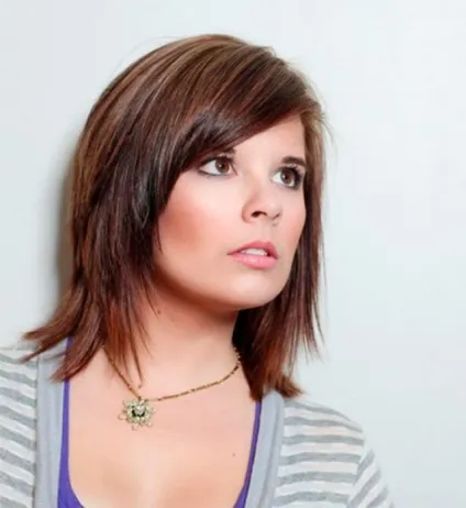 Особливості стрижки каскад для короткого волосся