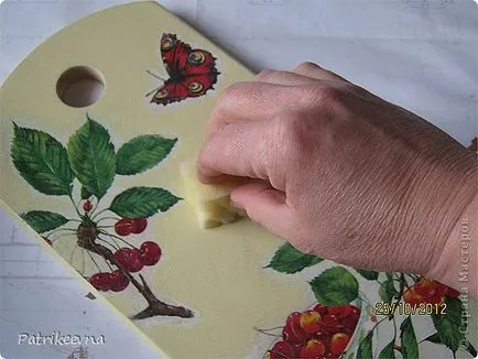 Decoupage vágódeszka, ország művészek