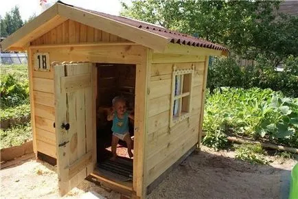 Детска Къща в страната със собствените си ръце