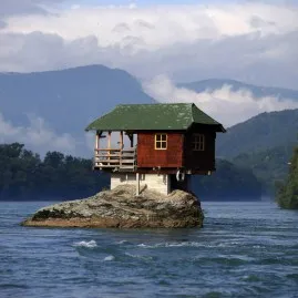 Casa de pe râul Drina din Serbia