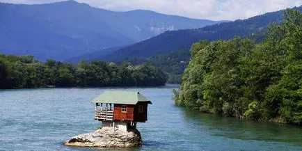 Casa de pe râul Drina din Serbia