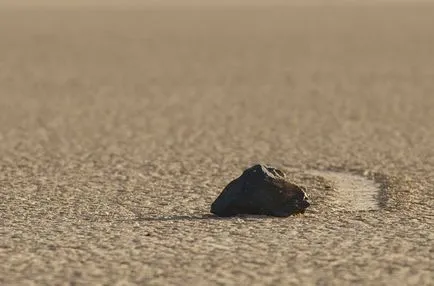 Mutarea pietre în Death Valley, Statele Unite ale Americii