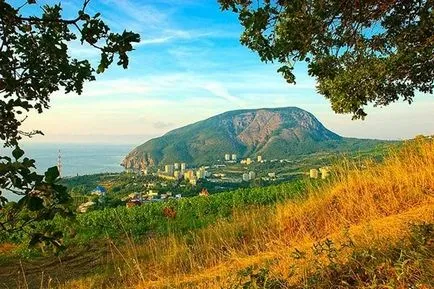 Hol Bear Mountain a Krímben, a legenda a hegy