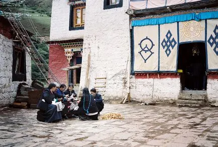 Arról, hogy hogyan bejutni Tibet engedély nélkül (és hogy meg kell tenni) - utazás titkok