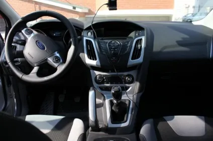 Відгук про автомобіль ford focus trend sport (2013 г (sport) Відгук про автомобіль ford focus trend sport (2013 р