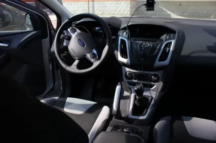 Відгук про автомобіль ford focus trend sport (2013 г (focus) Відгук про автомобіль ford focus trend sport (2013 р