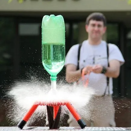 Hogyan készítsünk egy víz rakéta egy műanyag palack