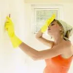 Как да премахнете боята от стените в банята