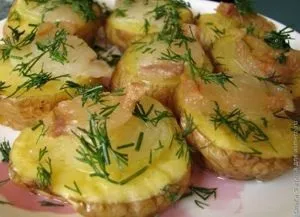 Печена картопля з салом