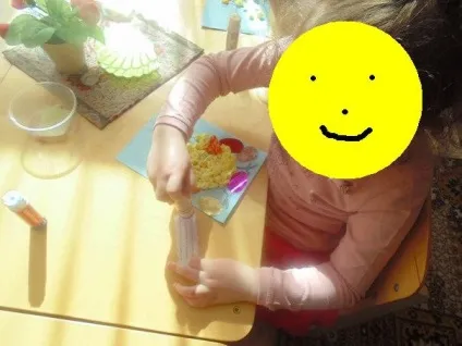 Великодні курчата з серветок