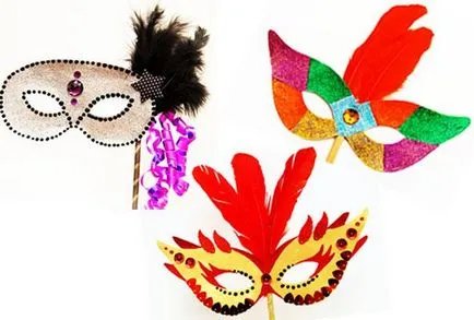 Carnavalul masca cu mâinile de hârtie pentru băieți - un salon de frumusețe