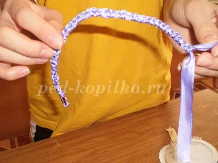 Кошик з мила і стрічок