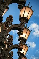 Gyönyörű dekoratív utcai lámpák - példák 60