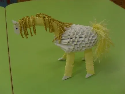 Horse „(moduláris origami)