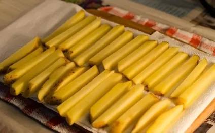 Як нарізати картоплю соломкою, ls (картопля) Як нарізати картоплю соломкою, ls