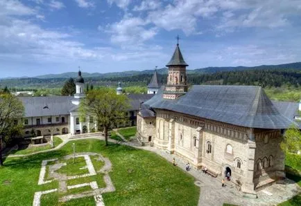 Abbot, aki először ellenőrzik kolostorok