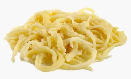 Spätzle germană sau găluște cu șuncă și brânză