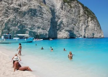 На остров Закинтос в Гърция - климат, забележителности, кухня, плажове, снимки