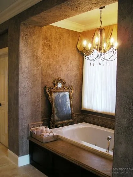 A falakat díszítő dekoratív vakolat a fürdőszobában, ötleteket belsőépítészeti