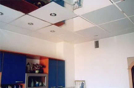 Окачен таван в кухнята Снимка & Видео